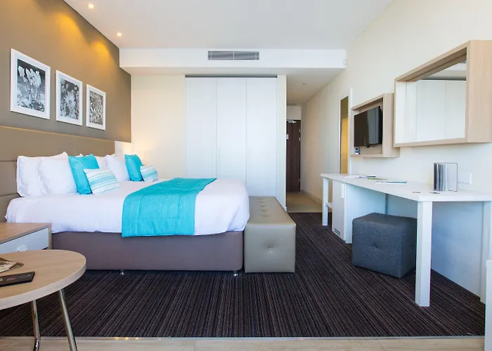 萨利尼度假酒店 4*