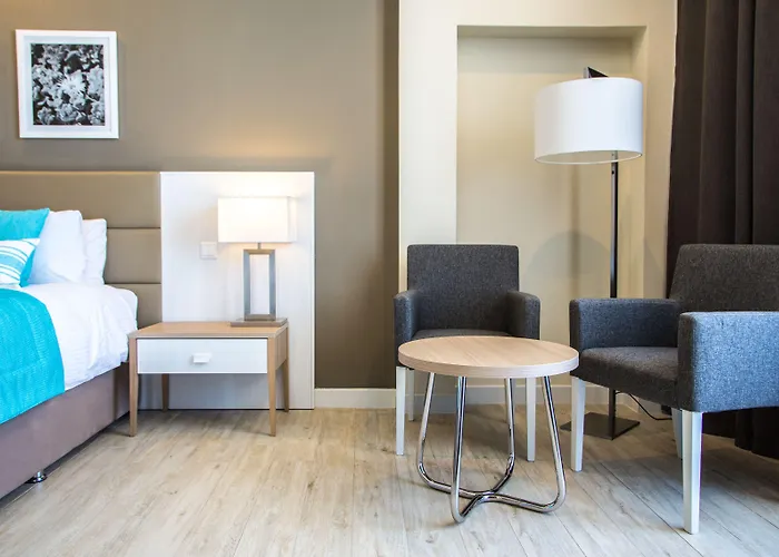 萨利尼度假酒店 4*