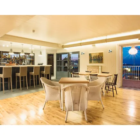萨利尼度假酒店 酒店